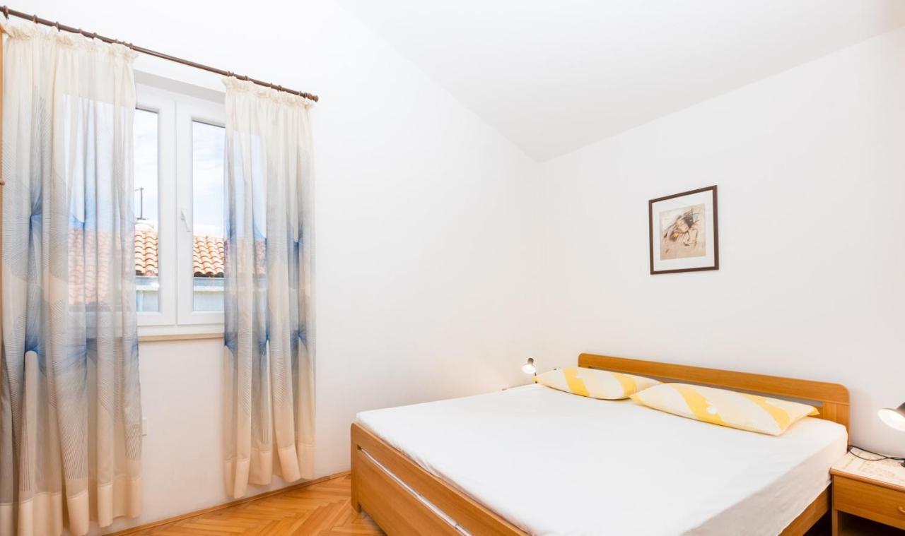 Apartments Mrak Punat Bagian luar foto